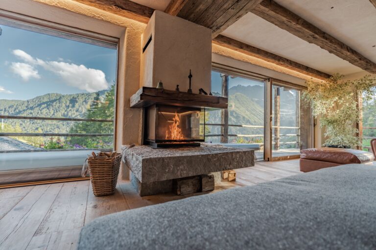 The Sibarist Cesa del louf_Living room_Fireplace